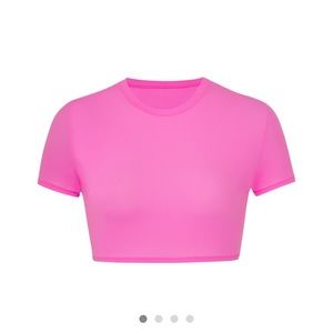 SKIMS fits everybody super cropped neon orchid top